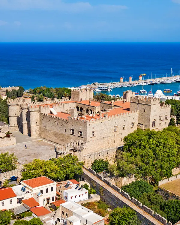 Medieval Old Town Focus Tour.