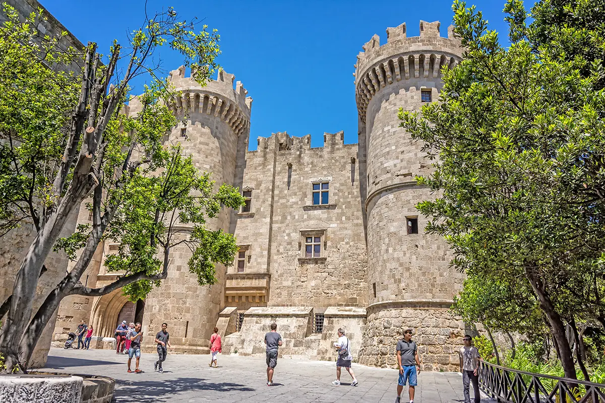 Places to Visit in Rhodes island.