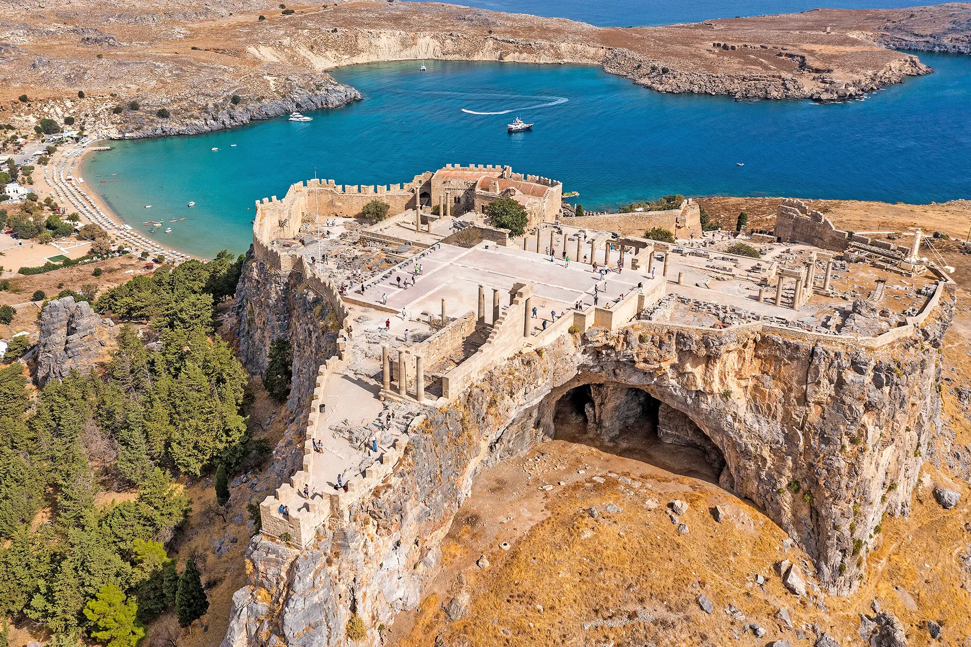 Places to visit in Rhodes — explore ancient ruins, charming villages, and golden coastlines on Rhodes island, Greece.