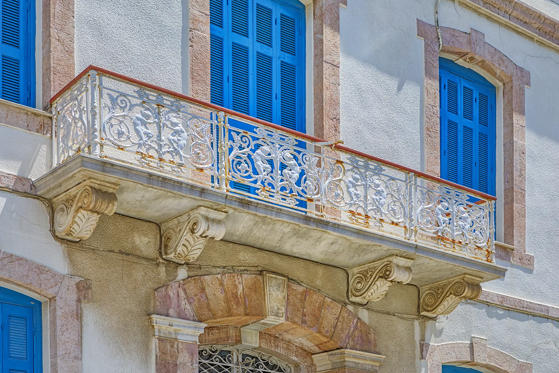 Sakız Adası'nın Öne Çıkanları — Sakız Adası'ndaki en önemli turistik yerler ve mutlaka görülmesi gereken destinasyonlar.