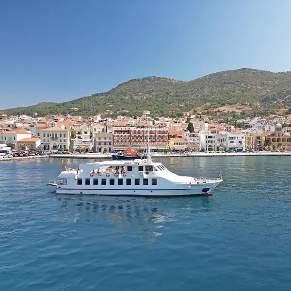 Kusadasi Samos Ferry Operator Meander Feribot.